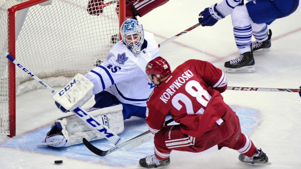 Coyotes can't capitalize on chances in frustrating loss